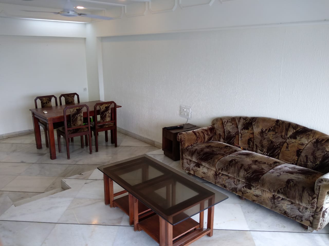 3 BHK Semi Furnished in Moru Mahal , Bandra West